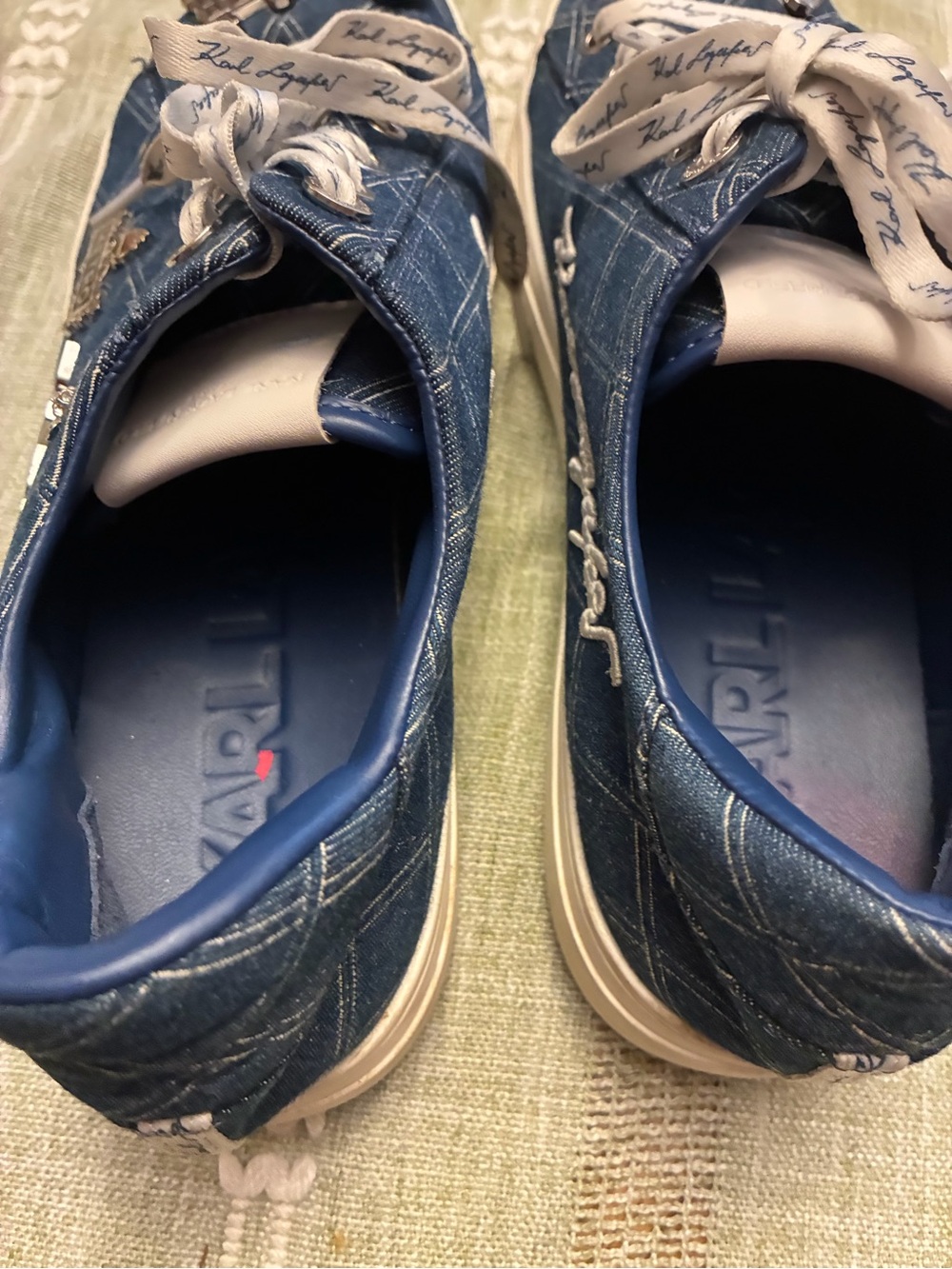 Karl Lagerfeld Paris Cate Rue Pins Quilted Denim Sneakers Shoes Women Size 9M - Picture 6 of 8